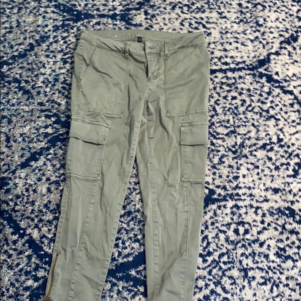 white house black market skimmer pants